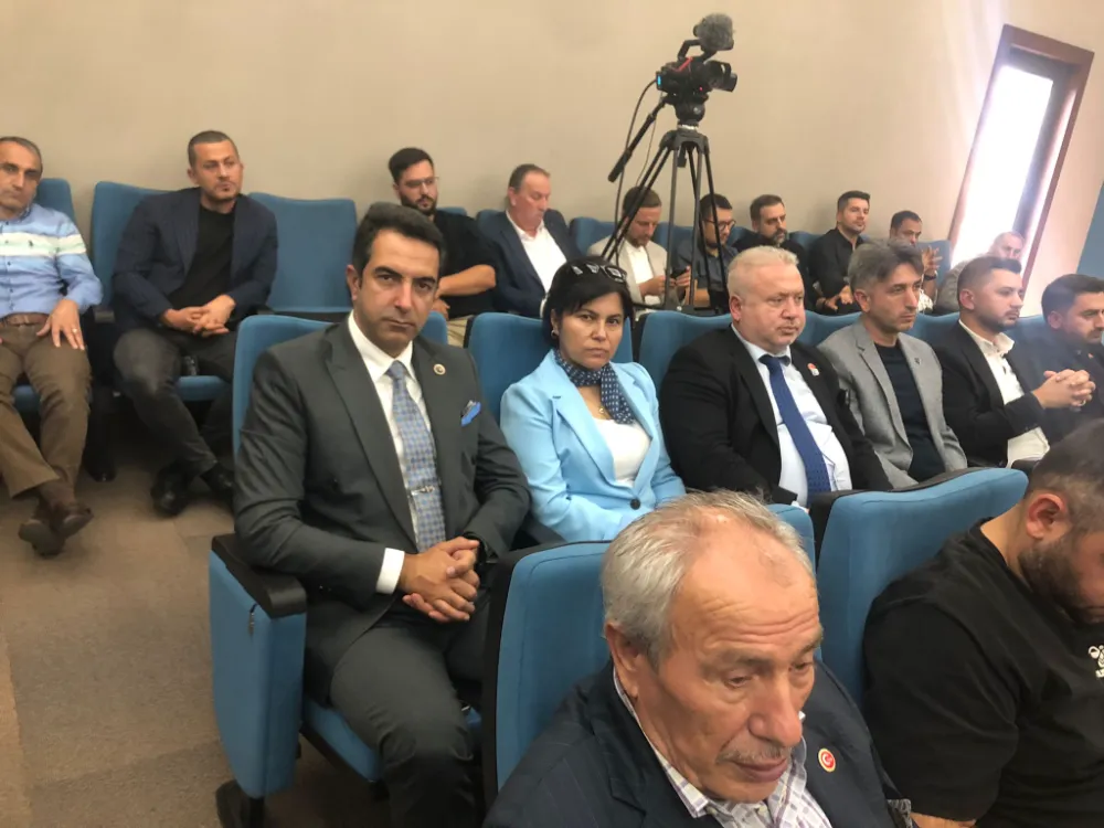 DARICA MECLİS TOPLANTISINA ANAHTAR PARTİ İLÇE BAŞKANI KİNYAS BAKAR DAMGA VURDU