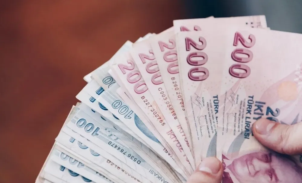 EMEKLİLERİN ZAM BEKLENTİSİ ARTIYOR
