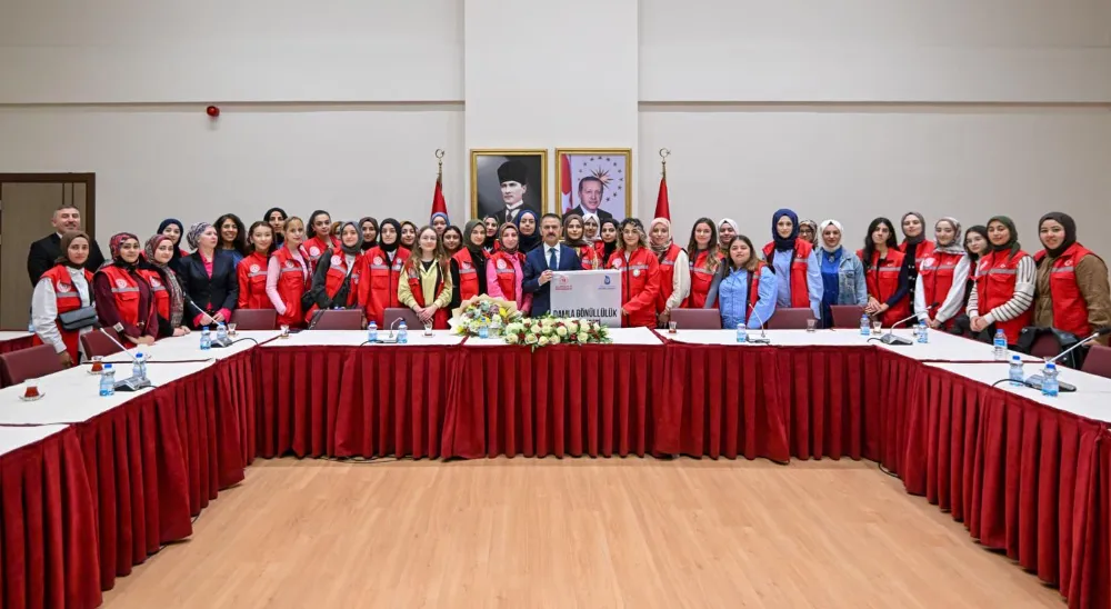 DAMLA GÖNÜLLÜLERİ’NDEN VALİ AKTAŞ’A ZİYARET