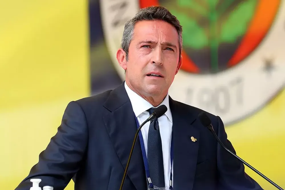 Ali Koç kesenin ağzını açtı! Çuvalla para vererek yıldız futbolcuyu Kadıköy
