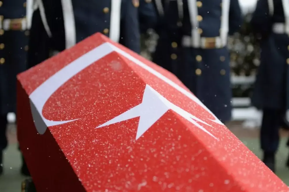 Pençe Kilit bölgesinde metan gazından şehit olan askerlerimizin sayısı 12