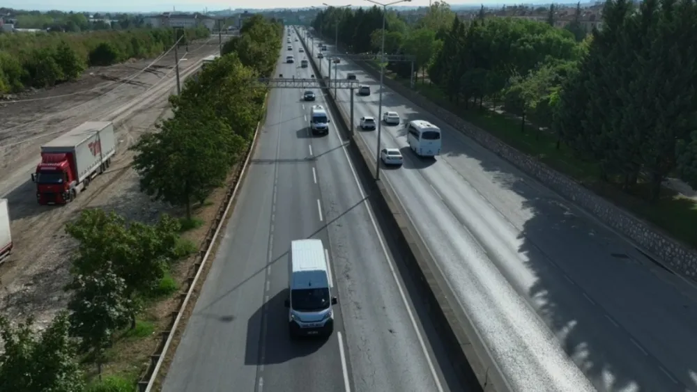 Tır parkı hem trafiği hem sürücüleri rahatlattı