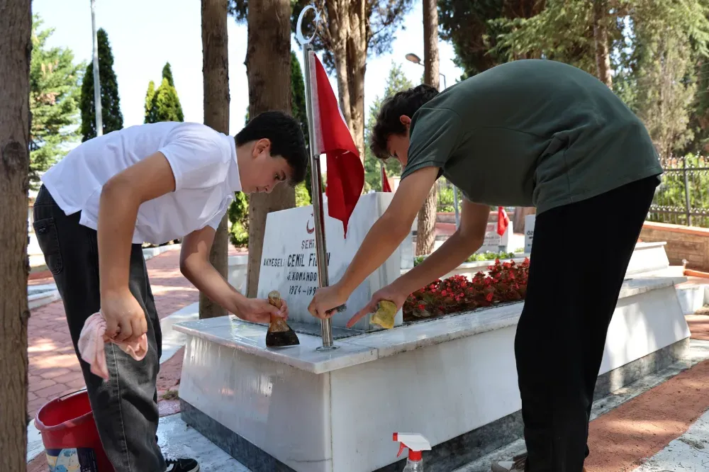 BÜYÜKŞEHİR, ÖĞRENCİLERE MANEVİ MİRASI YAŞATTI!